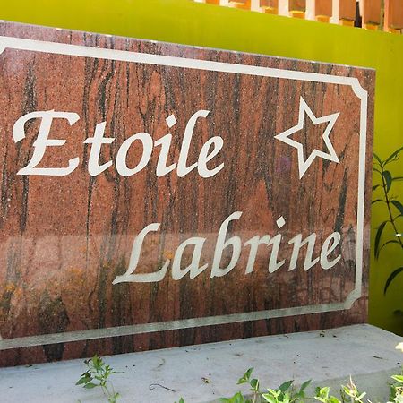Etoile Labrine Guest House Диг Екстериор снимка