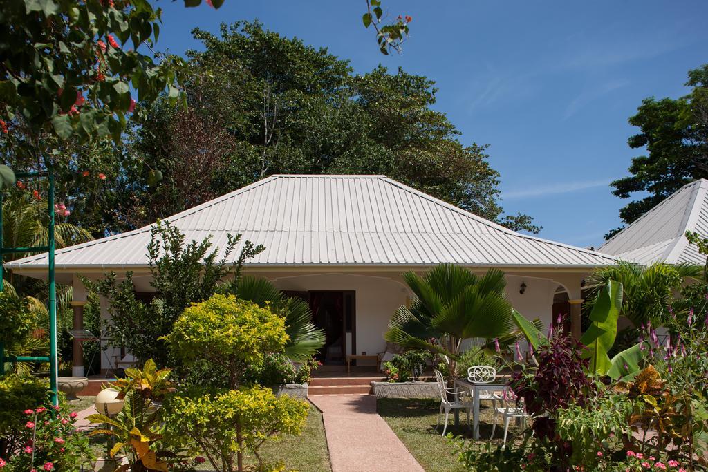 Etoile Labrine Guest House Диг Екстериор снимка